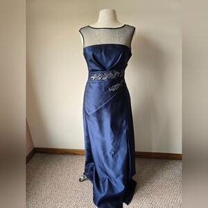 Adrianna Papell Dark Blue Sequin Evening Gown Womens Size 2.
